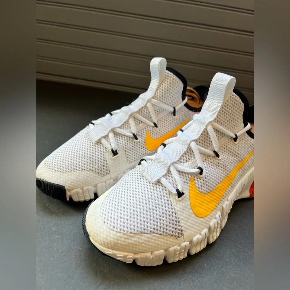 Nike Free Metcon 3 Training Women’s Size 10.5 White/Orange Black